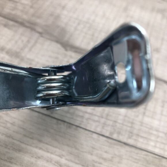 Fumigation Clip 60 Galvanized JT Eaton - Picture 5 of 8